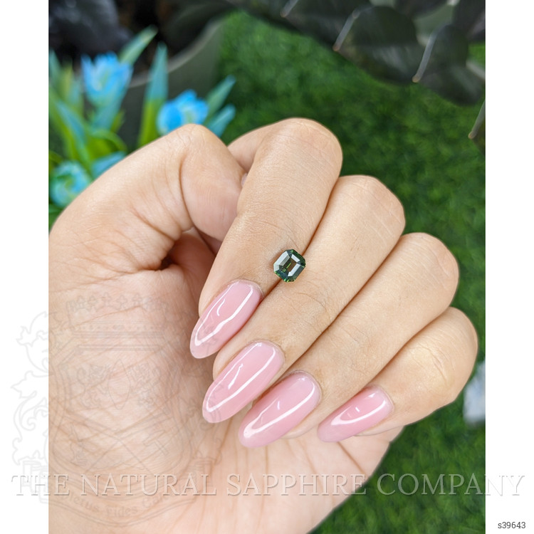 1.06 Ct. Yellowish Green Sapphire from Nigeria