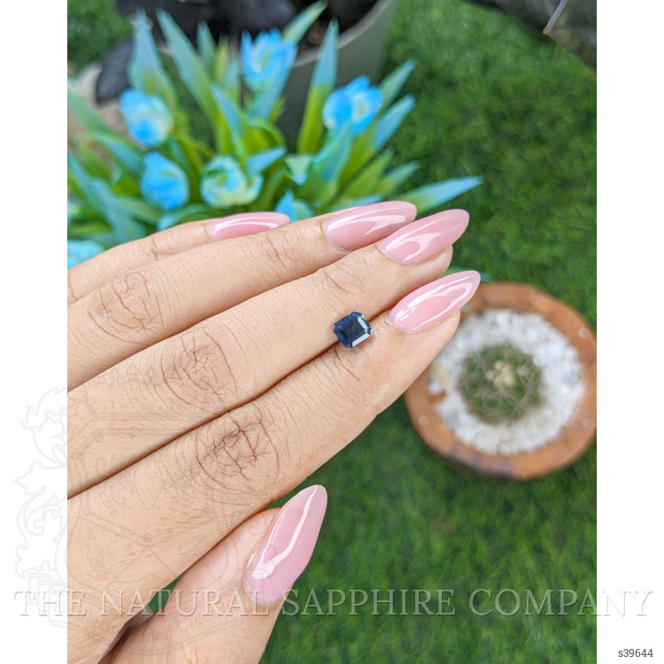 1.06 Ct. Greenish Blue Sapphire from Nigeria