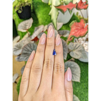 1.04 Ct. Blue Sapphire from Ceylon (Sri Lanka) Life Style