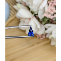 1.04 Ct. Blue Sapphire from Ceylon (Sri Lanka) Life Style