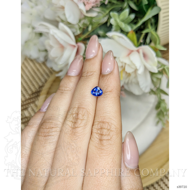 1.01 Ct. Blue Sapphire from Ceylon (Sri Lanka)