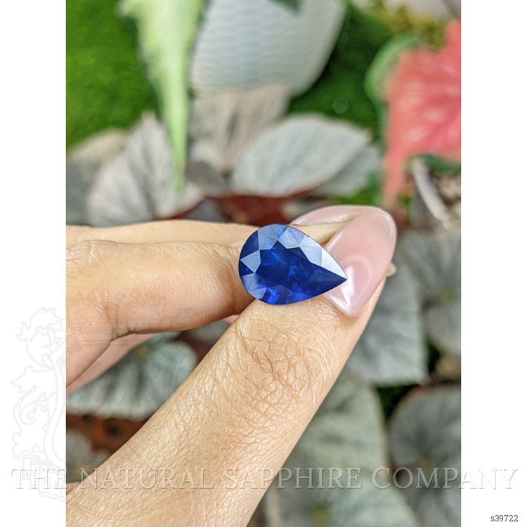 9.87 Ct. Blue Sapphire from Ceylon (Sri Lanka)