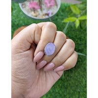 9.45 Ct. Purple Star Sapphire from Ceylon (Sri Lanka) Life Style