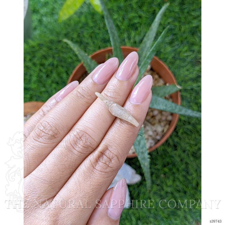 5.51 Ct. White Sapphire from Ceylon (Sri Lanka)