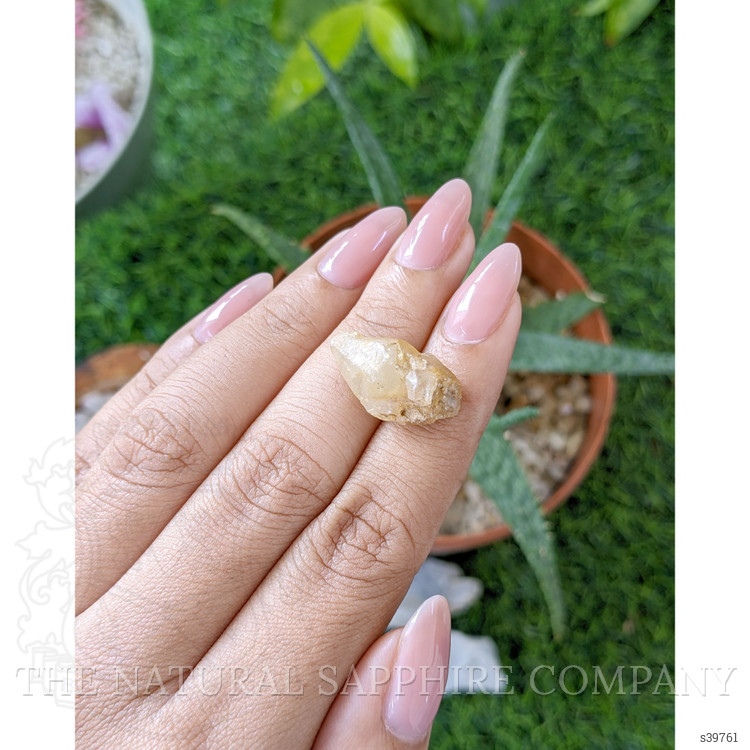 17.36 Ct. Yellow Sapphire from Ceylon (Sri Lanka)