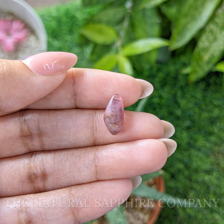 4.45 Ct. Pink Sapphire from Ceylon (Sri Lanka)