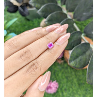 1.07 Ct. Purplish Pink Sapphire from Madagascar Life Style