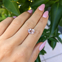 2.91 Ct. Pink Sapphire from Ceylon (Sri Lanka) Life Style