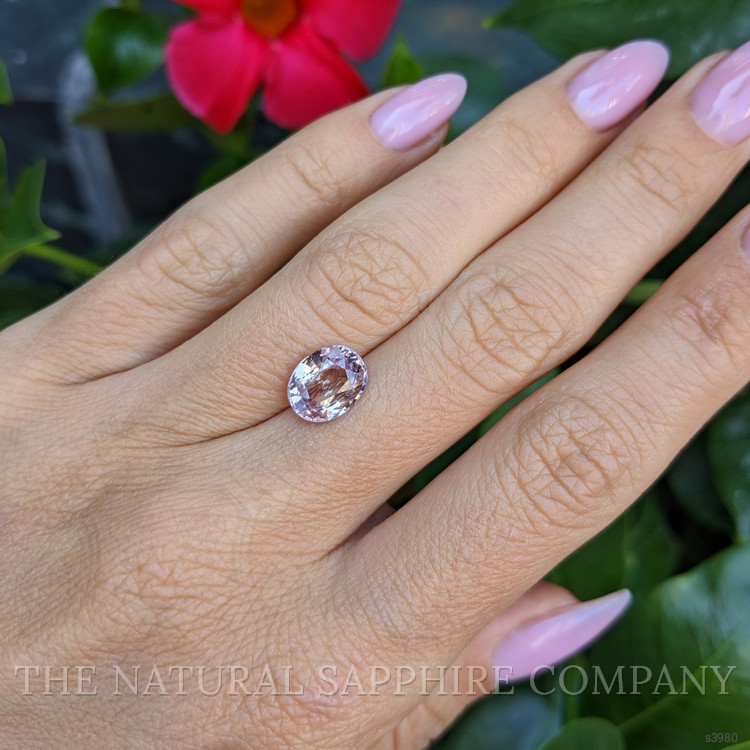 2.91 Ct. Pink Sapphire from Ceylon (Sri Lanka)