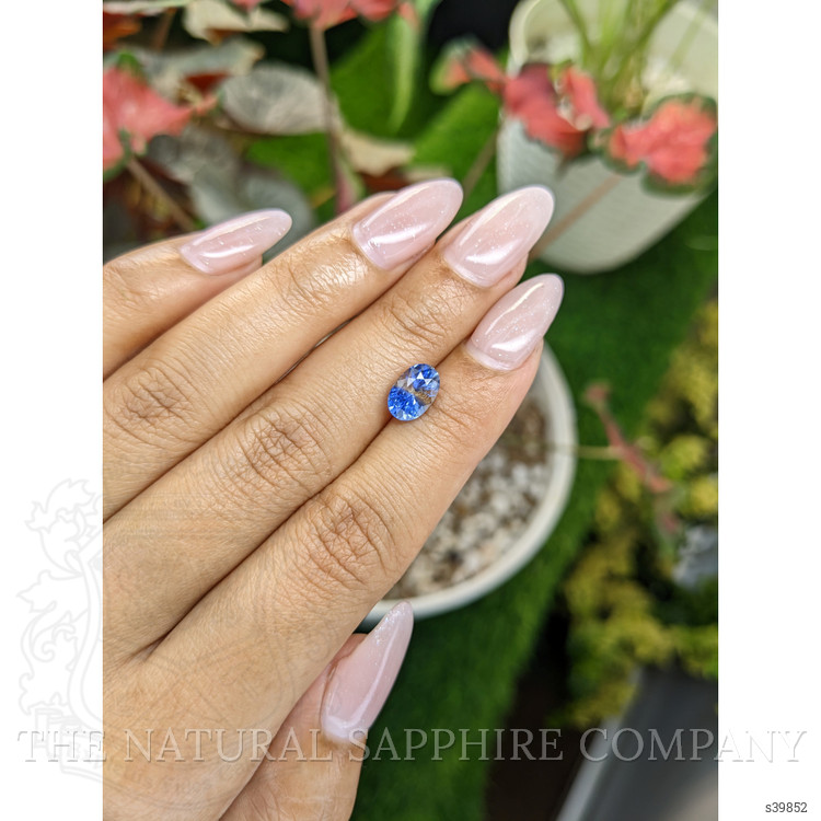 2.23 Ct. Bi Color Sapphire from Ceylon (Sri Lanka)