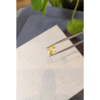 3.30 Ct. Yellow Sapphire from Ceylon (Sri Lanka) Life Style