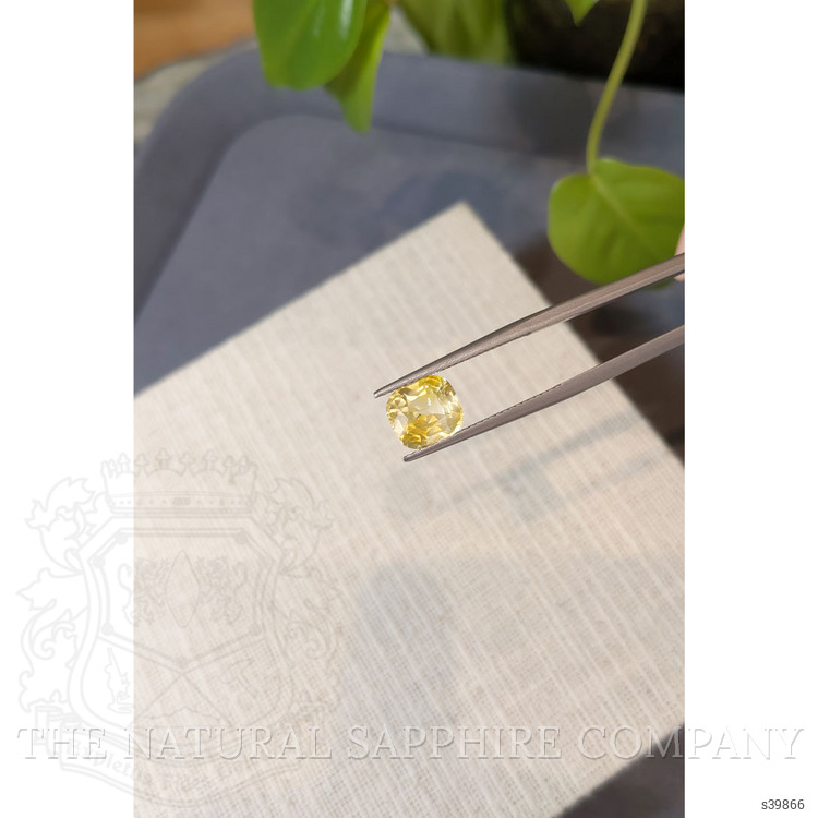 3.30 Ct. Yellow Sapphire from Ceylon (Sri Lanka)