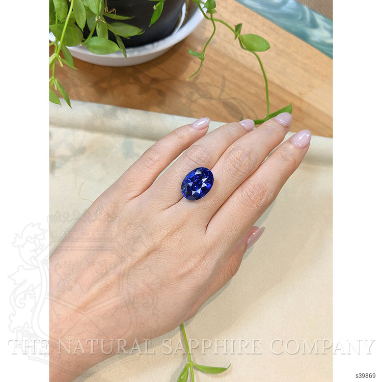 18.10 Ct. Blue Sapphire from Ceylon (Sri Lanka)