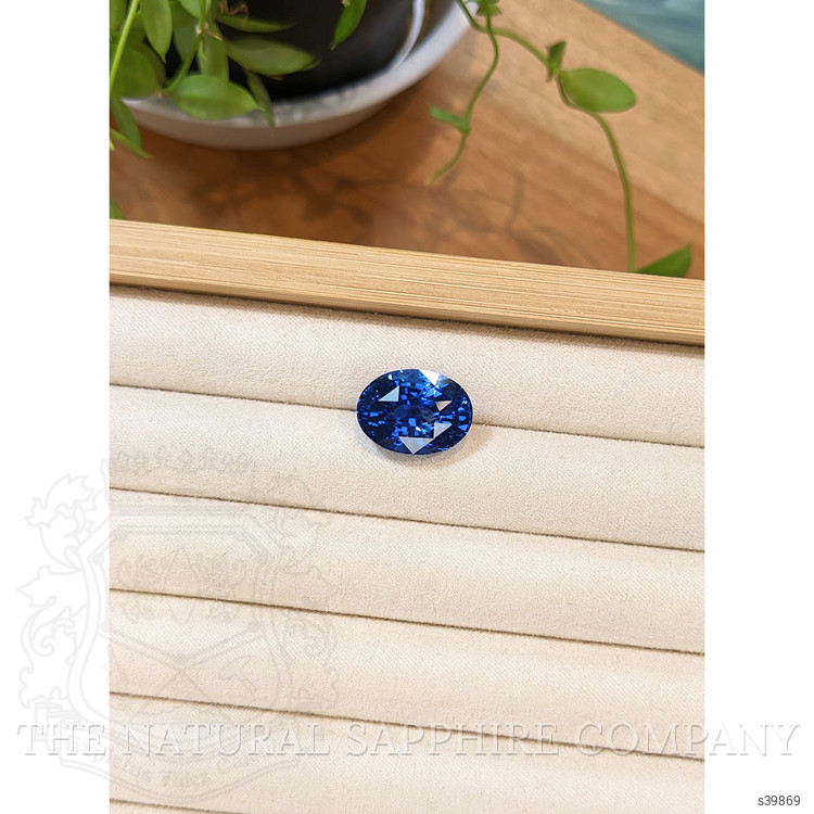 18.10 Ct. Blue Sapphire from Ceylon (Sri Lanka)
