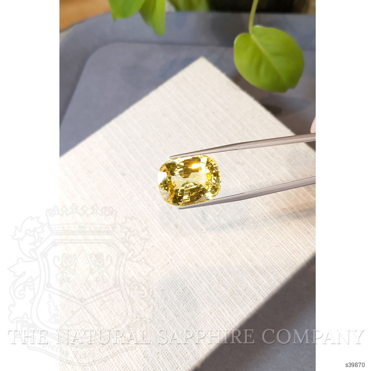 22.20 Ct. Yellow Sapphire from Ceylon (Sri Lanka)