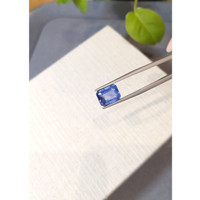 5.00 Ct. Blue Sapphire from Ceylon (Sri Lanka) Life Style