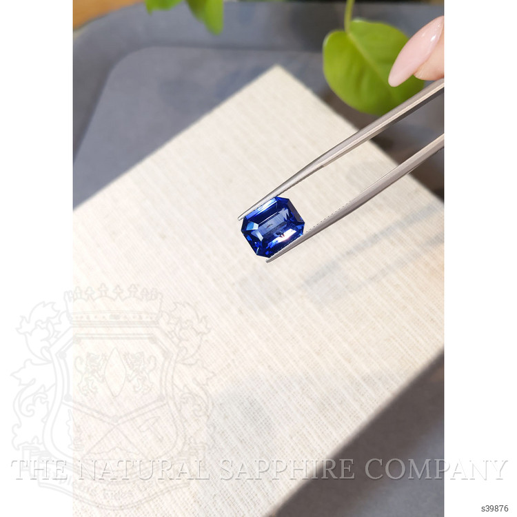 6.80 Ct. Blue Sapphire from Ceylon (Sri Lanka)
