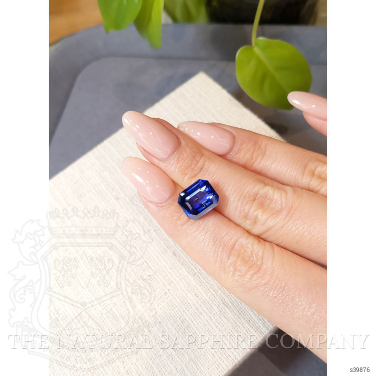 6.80 Ct. Blue Sapphire from Ceylon (Sri Lanka)