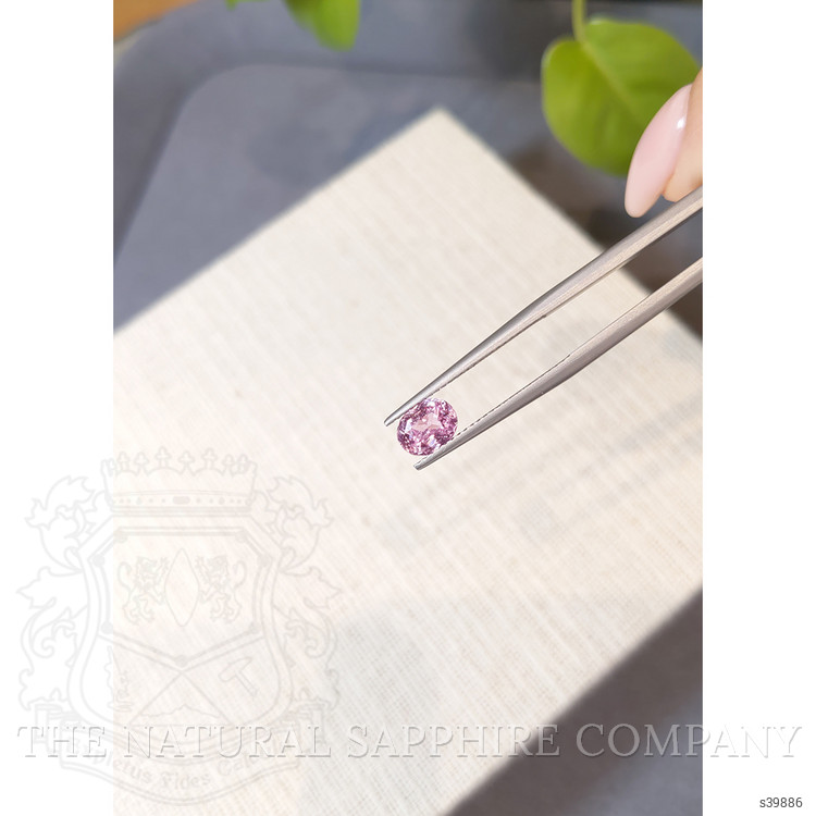 1.31 Ct. Pink Sapphire from Ceylon (Sri Lanka)