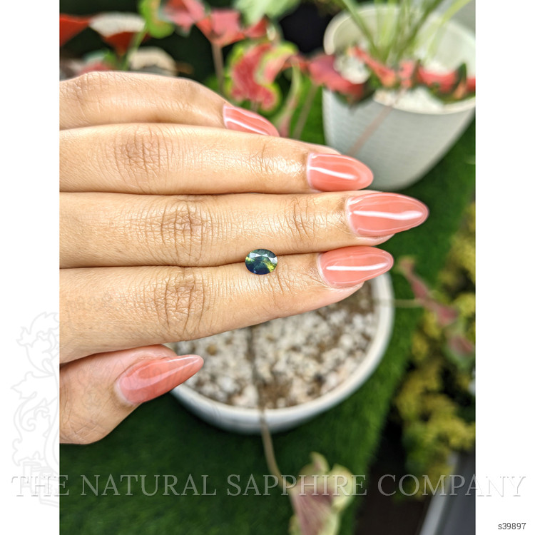 0.87 Ct. Bi Color Sapphire from Ceylon (Sri Lanka)