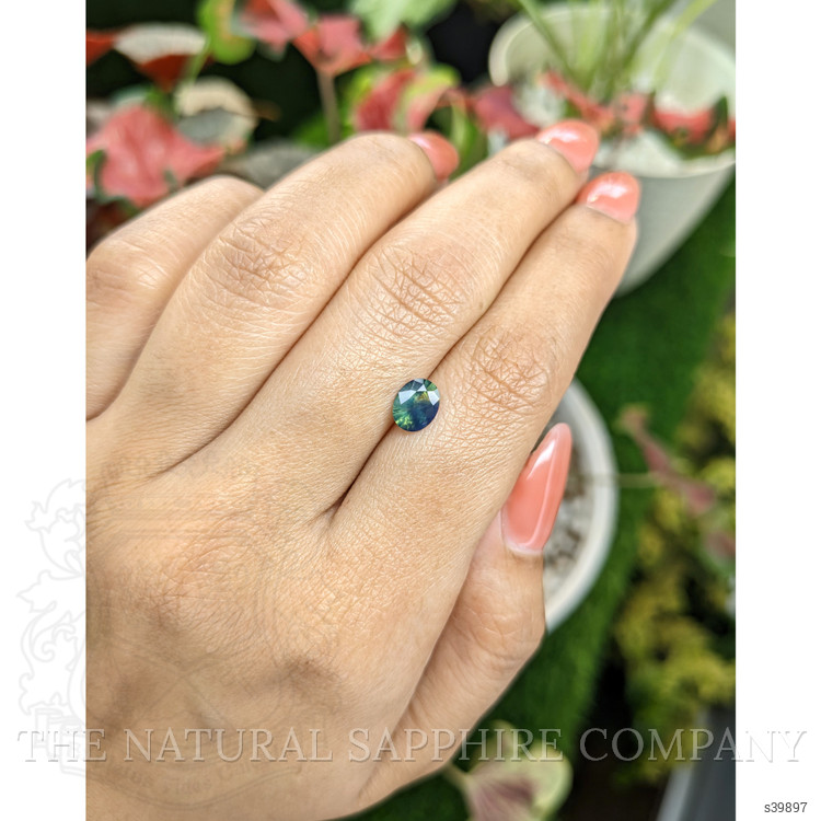 0.87 Ct. Bi Color Sapphire from Ceylon (Sri Lanka)