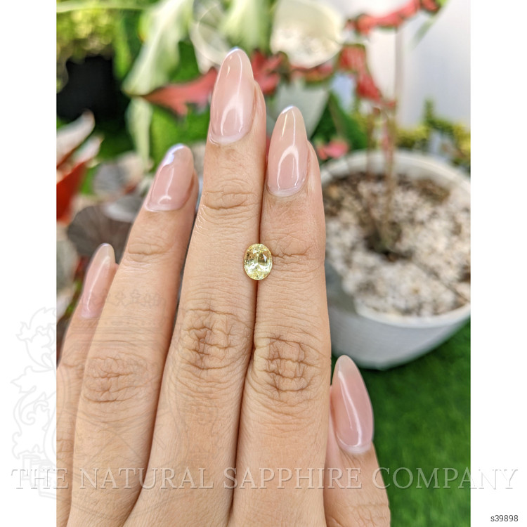 0.94 Ct. Yellow Sapphire from Ceylon (Sri Lanka)