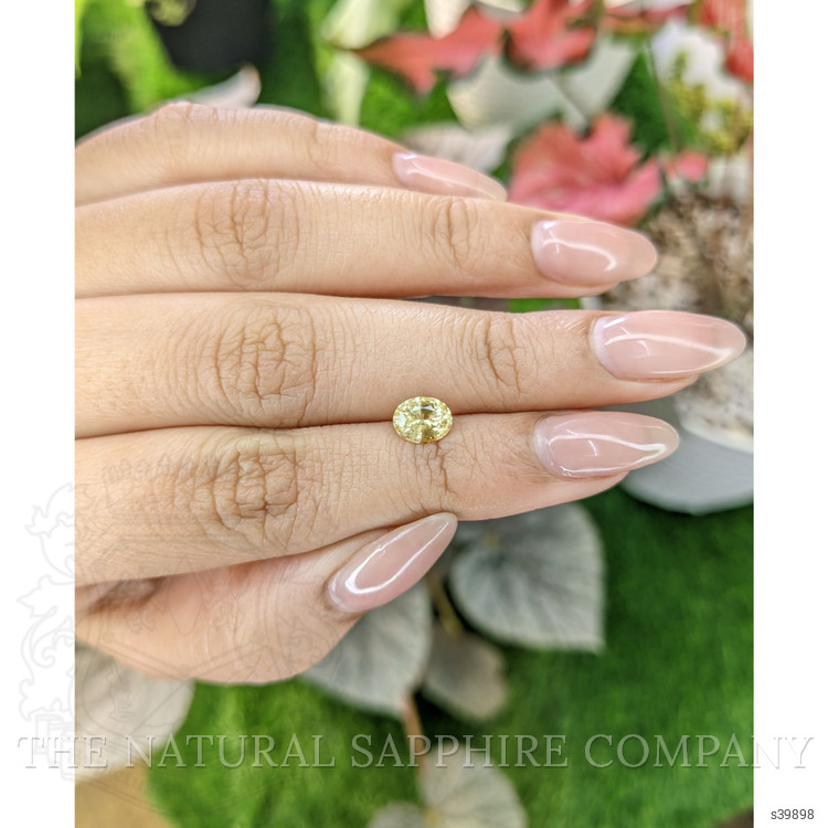 0.94 Ct. Yellow Sapphire from Ceylon (Sri Lanka)