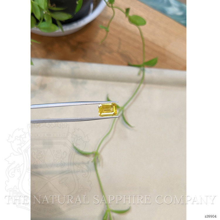 3.14 Ct. Yellow Sapphire from Ceylon (Sri Lanka)