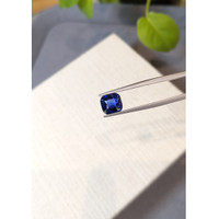 3.03 Ct. Blue Sapphire from Ceylon (Sri Lanka) Life Style