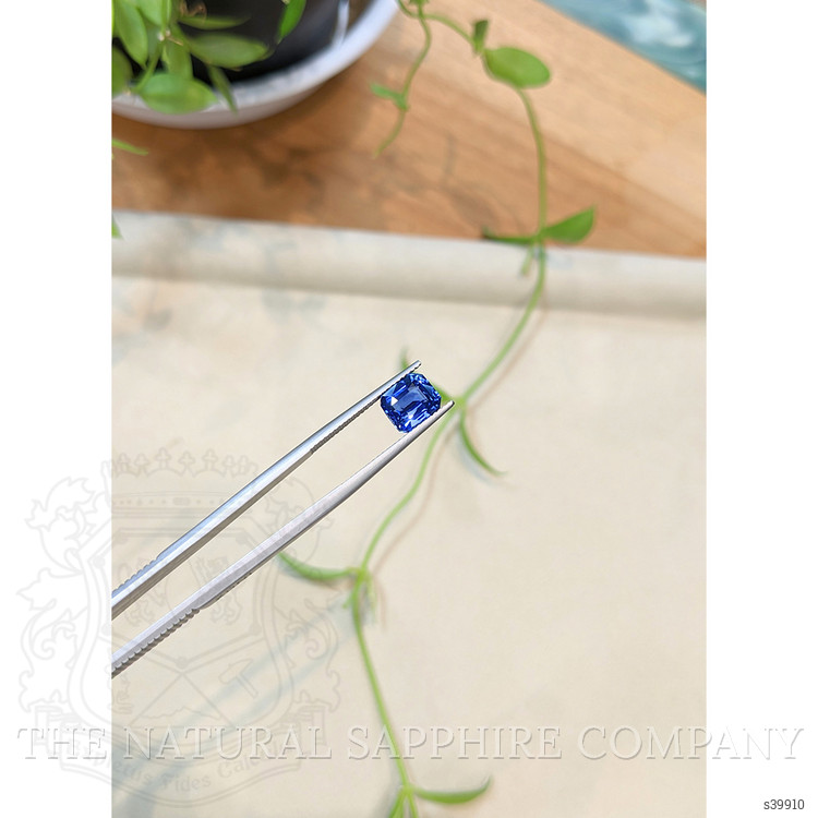 3.00 Ct. Blue Sapphire from Ceylon (Sri Lanka)