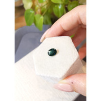 2.38 Ct. Bluish Green Sapphire from Ceylon (Sri Lanka) Life Style