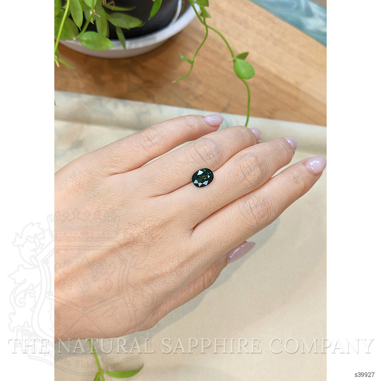 2.58 Ct. Bluish Green Sapphire from Ceylon (Sri Lanka)