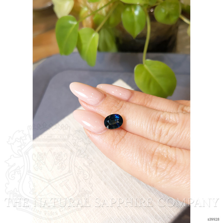 2.65 Ct. Greenish Blue Sapphire from Ceylon (Sri Lanka)