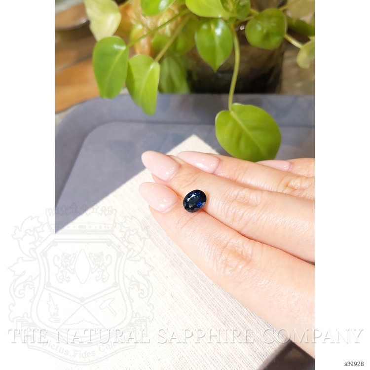 2.65 Ct. Greenish Blue Sapphire from Ceylon (Sri Lanka)