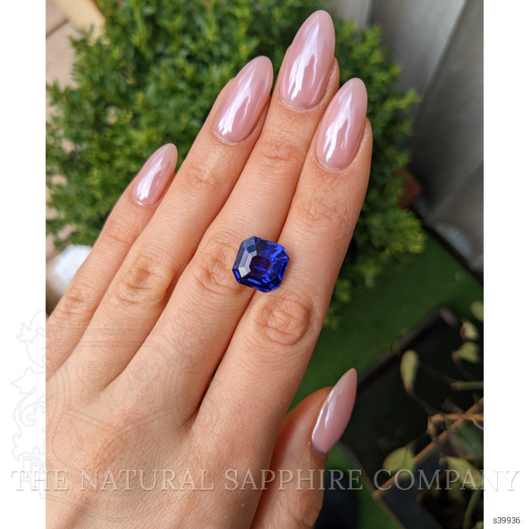 10.09 Ct. Bluish Purple Sapphire from Madagascar