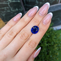 9.99 Ct. Blue Sapphire from Ceylon (Sri Lanka) Life Style