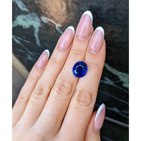 9.99 Ct. Blue Sapphire from Ceylon (Sri Lanka) Life Style