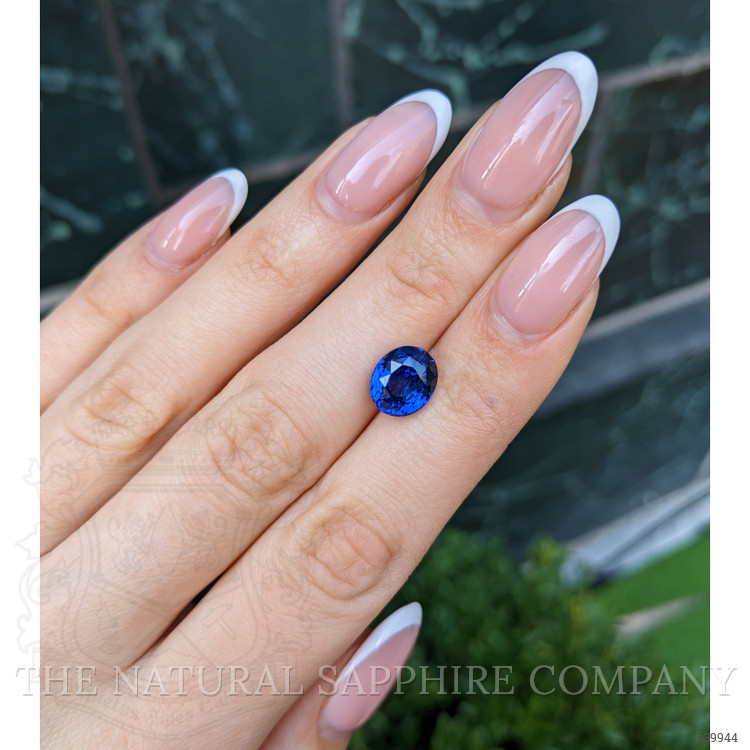 4.46 Ct. Blue Sapphire from Ceylon (Sri Lanka)