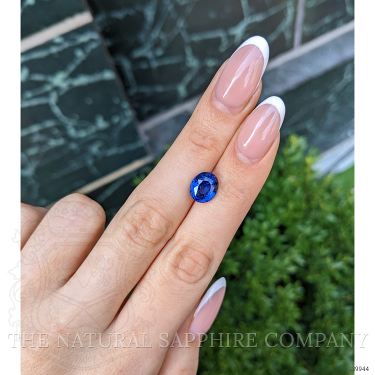4.46 Ct. Blue Sapphire from Ceylon (Sri Lanka)