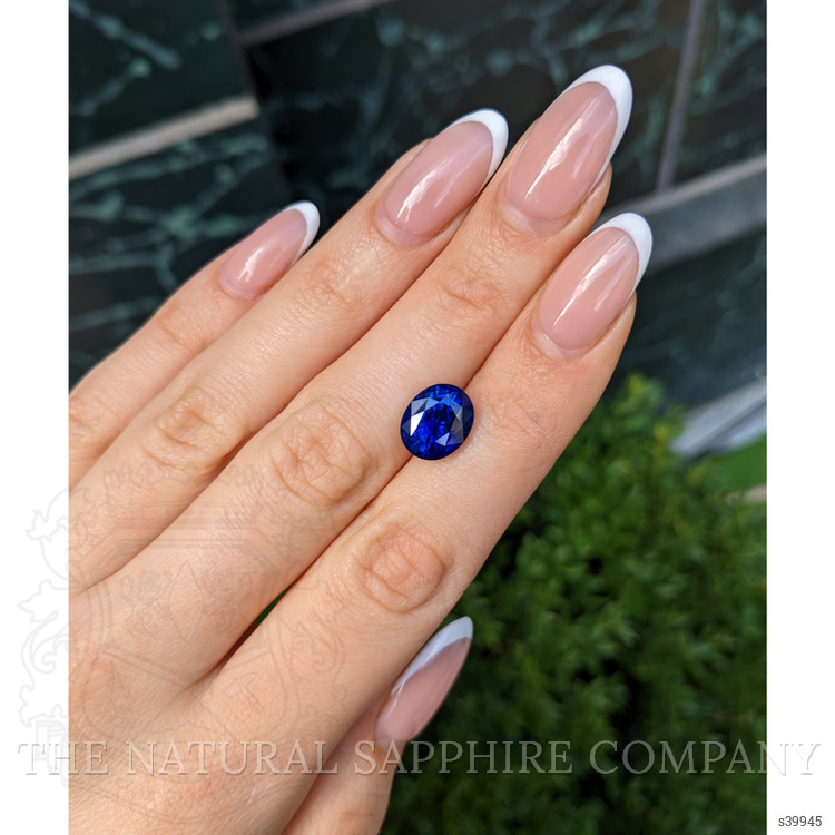 6.01 Ct. Blue Sapphire from Ceylon (Sri Lanka)