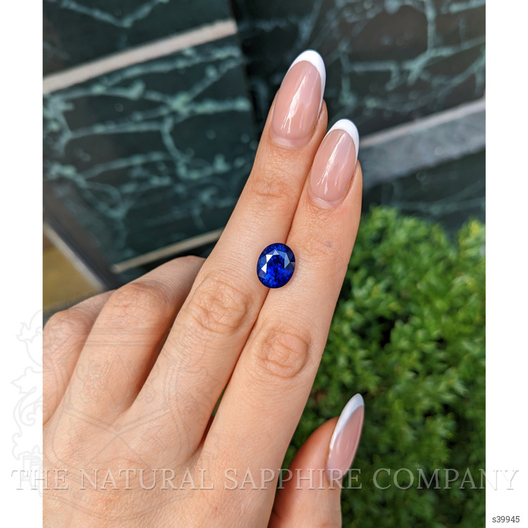 6.01 Ct. Blue Sapphire from Ceylon (Sri Lanka)