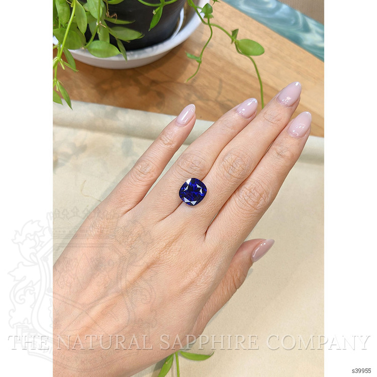 8.05 Ct. Blue Sapphire from Ceylon (Sri Lanka)