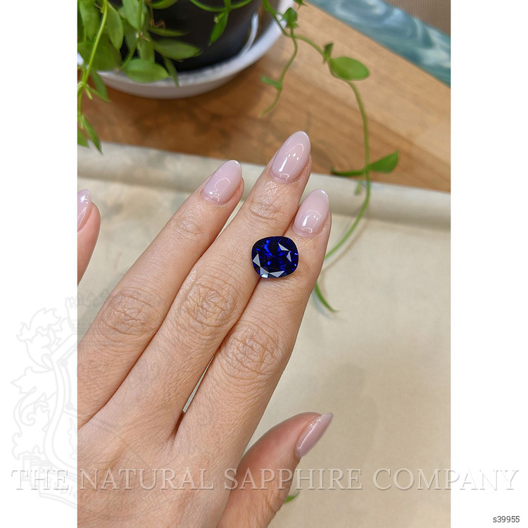8.05 Ct. Blue Sapphire from Ceylon (Sri Lanka)