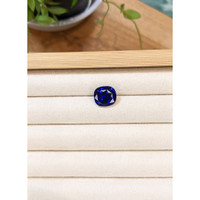 8.05 Ct. Blue Sapphire from Ceylon (Sri Lanka) Life Style