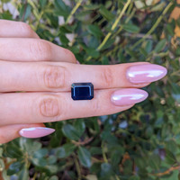 6.99 Ct. Blue Sapphire from Ceylon (Sri Lanka) Life Style