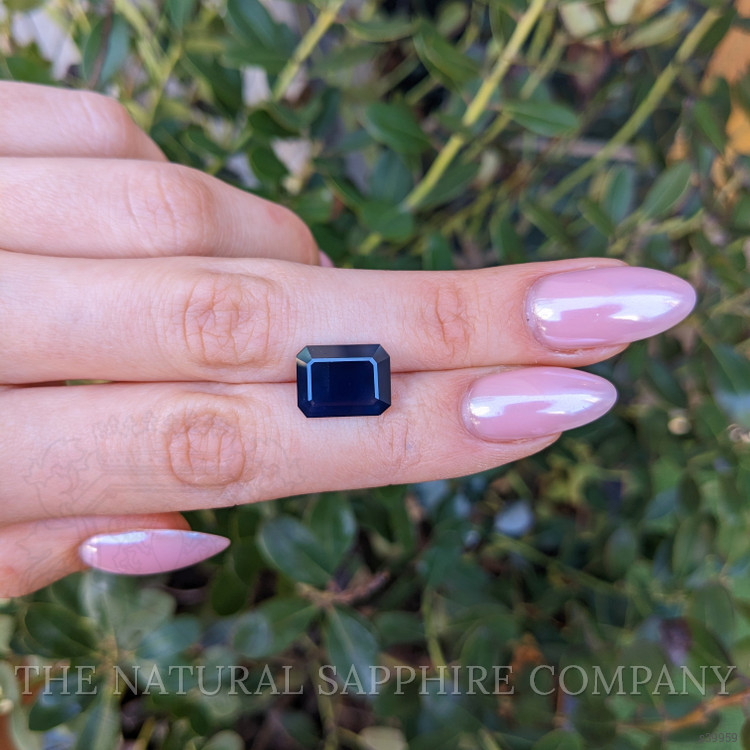 6.99 Ct. Blue Sapphire from Ceylon (Sri Lanka)