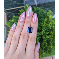 8.06 Ct. Blue Sapphire from Ceylon (Sri Lanka) Life Style