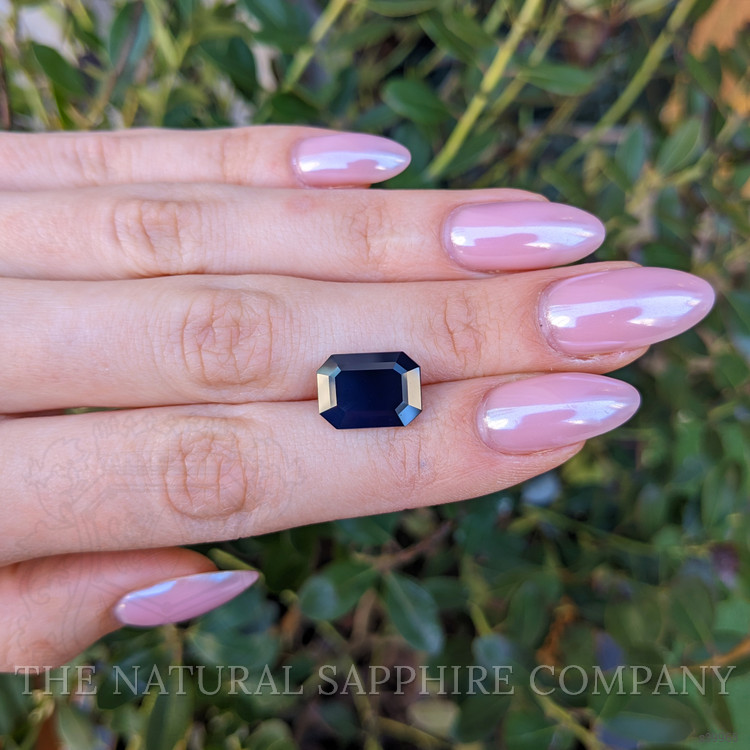 8.06 Ct. Blue Sapphire from Ceylon (Sri Lanka)