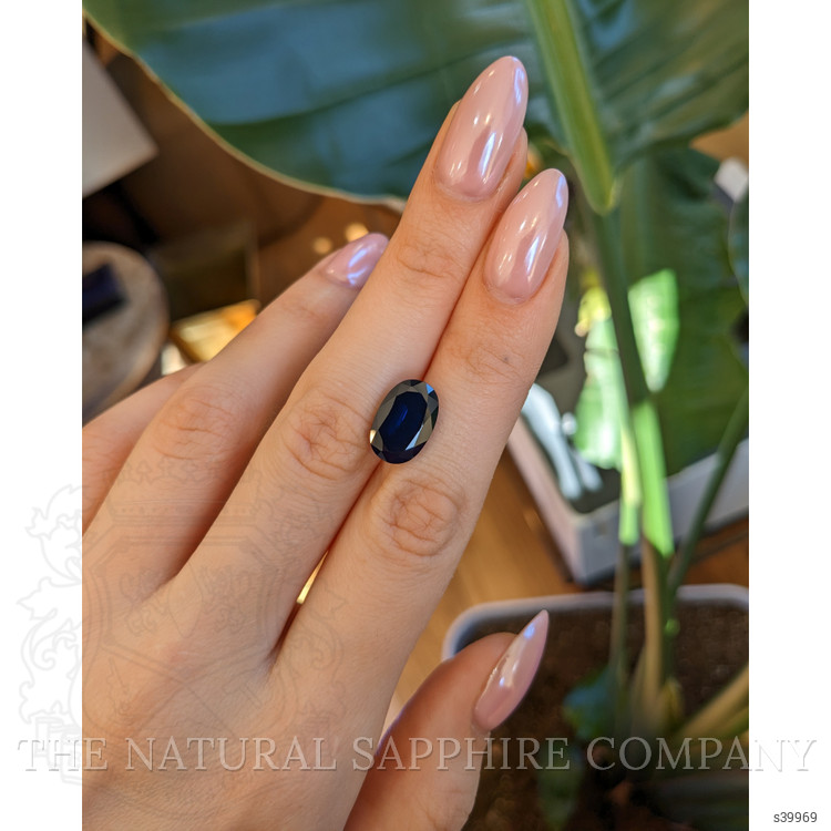 7.22 Ct. Blue Sapphire from Ceylon (Sri Lanka)