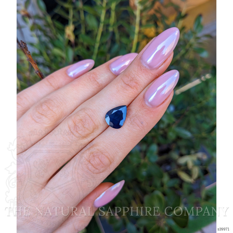 4.70 Ct. Blue Sapphire from Ceylon (Sri Lanka)